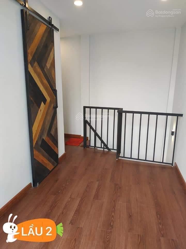 Cho thuê nhà nhỏ hồng bàng, 2 lầu, 2 phòng ngủ, 2 wc, giá chỉ 6 tr/tháng!