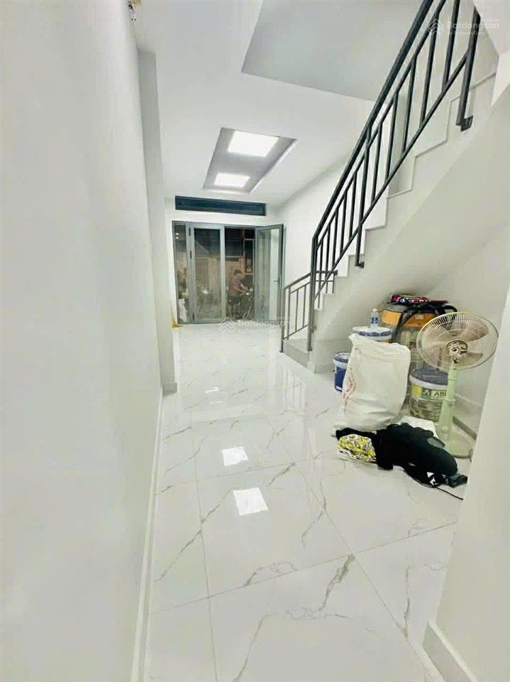 Bán nhà hxh nguyễn văn luông, 3mx11m, 1 lầu sân thượng, giá 4.6 tỷ