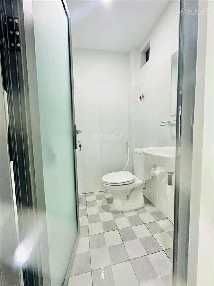 Bán nhà hxh nguyễn văn luông, 3mx11m, 1 lầu sân thượng, giá 4.6 tỷ