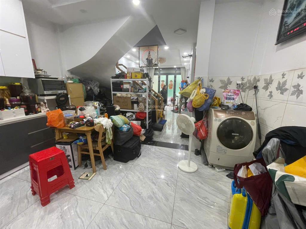 Nhà đẹp bà hom q6 btct 2 tầng, nở hậu tài lộc, chỉ 5.1 tỷ