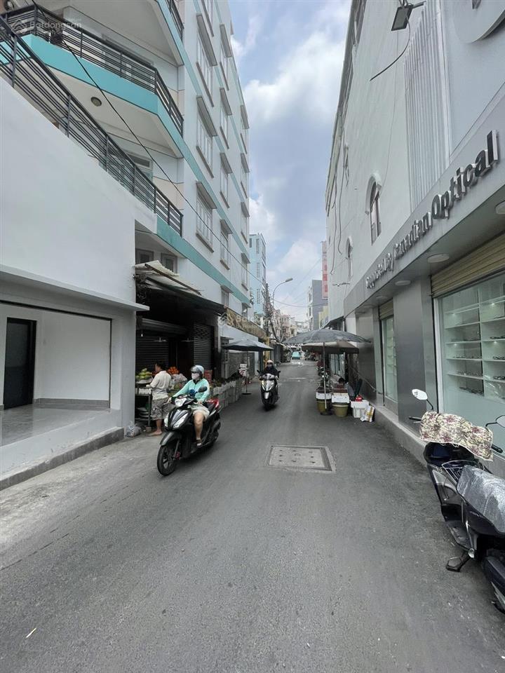 Cho thuê nhà mặt tiền bà hom, vị trí đẹp kd buôn bán!