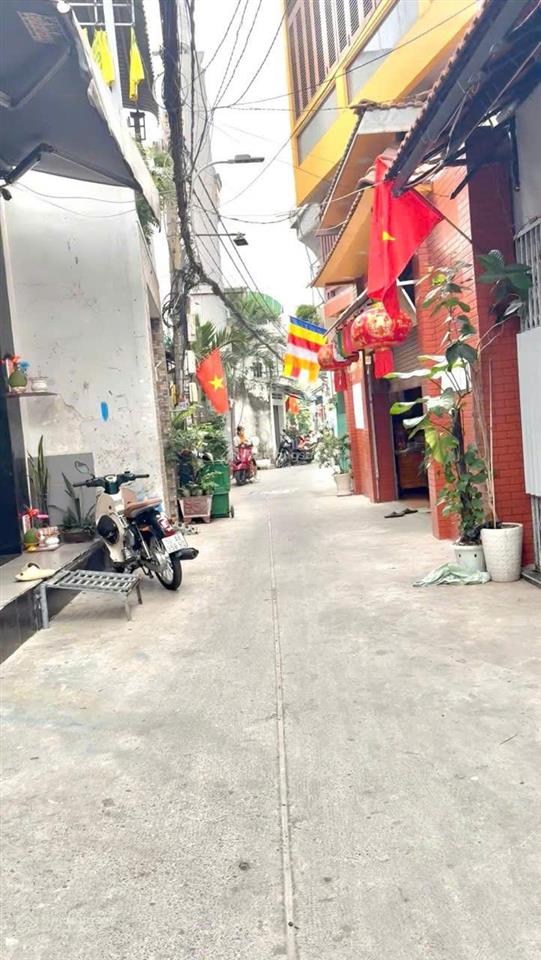 Nhà hẻm 4m phạm văn chí, 5mx7.2m, 1 lầu, nhà mới, giá tốt!