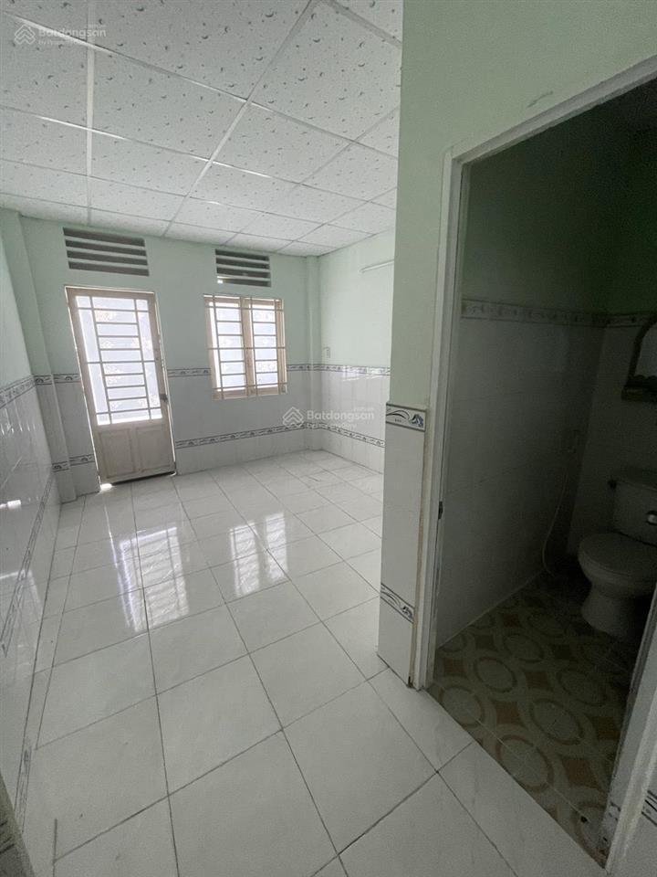Cho thuê nhà nguyên căn hẻm xe hơi 80m2, 2 lầu, 8 phòng tiện làm chdv