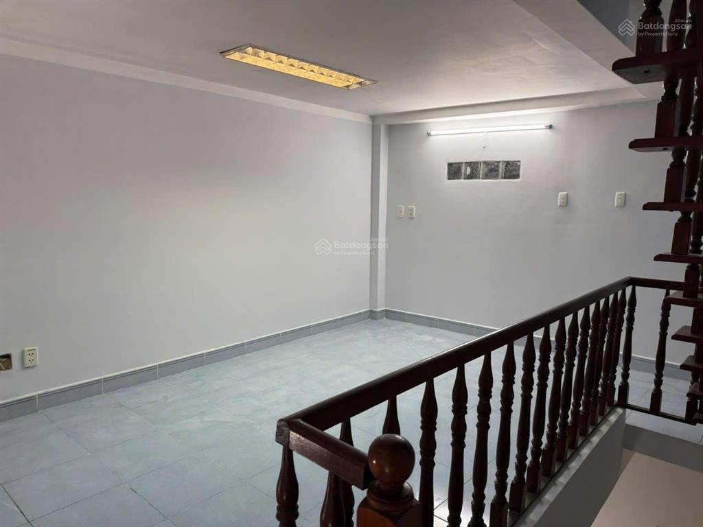 Cho thuê nhà hẻm 3m phan anh, 4m x 8m, lửng 1 lầu 2 phòng!