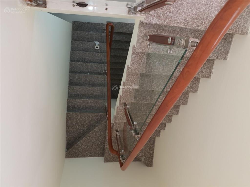 Bán nhà hxh tỉnh lộ 10, 3.6m x 9.4m, 3 tấm, giá 4.75 tỷ!