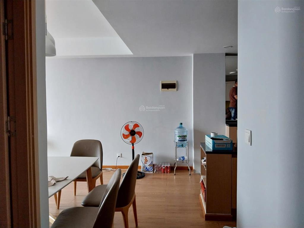 Cho thuê căn góc 2pn2wc 79m2 full nội thất tại eastern, liên phường, phường phú hữu, q9, giá 8tr