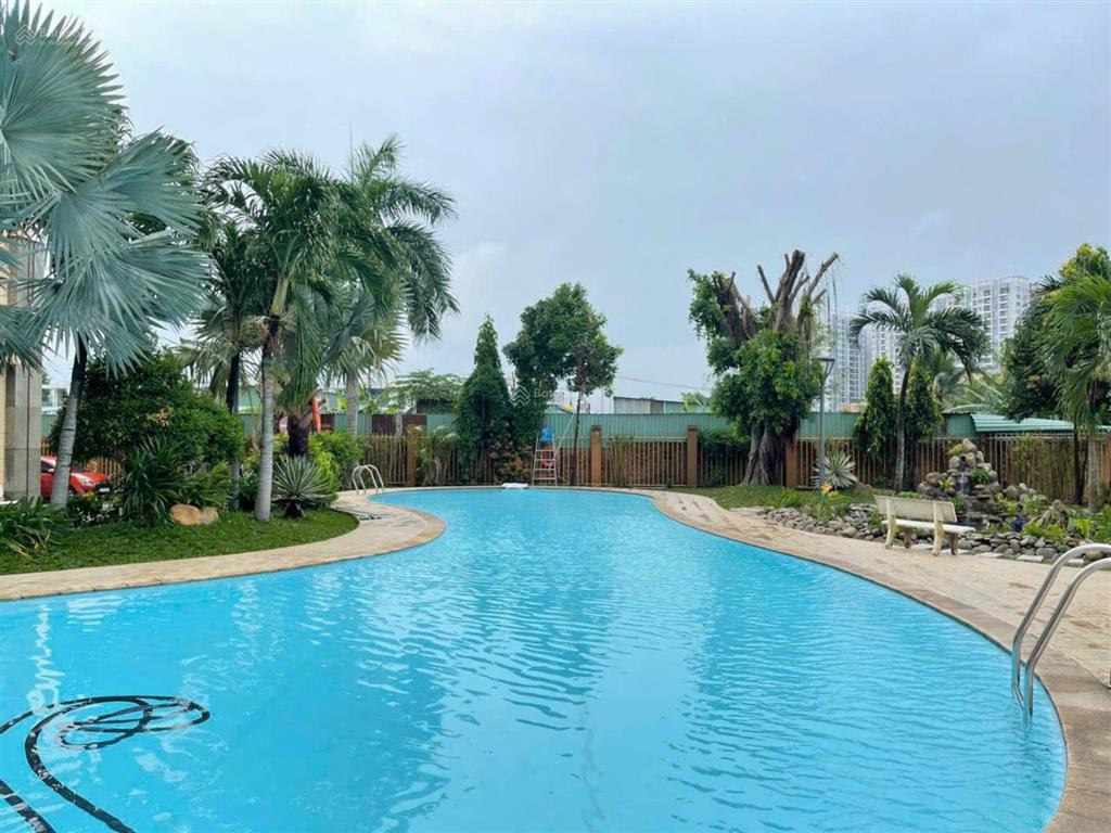 Cho thuê căn góc 2pn2wc 79m2 full nội thất tại eastern, liên phường, phường phú hữu, q9, giá 8tr