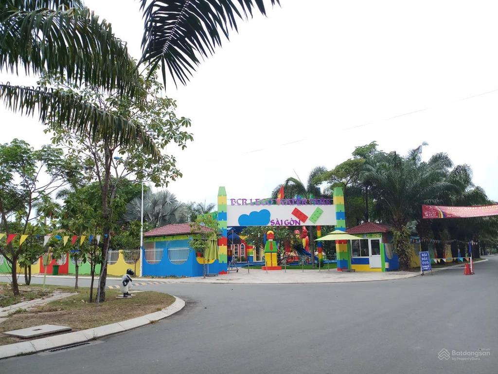 Bán lô đất 5mx17,4m = 87m2 tại khu du lịch bcr ( quận 9 cũ), đất đã có sổ hồng, giá đầu từ 55tr/m2