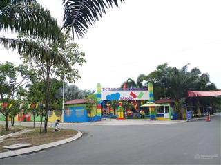 Bán lô đất 5mx17,4m = 87m2 tại khu du lịch bcr ( quận 9 cũ), đất đã có sổ hồng, giá đầu từ 55tr/m2