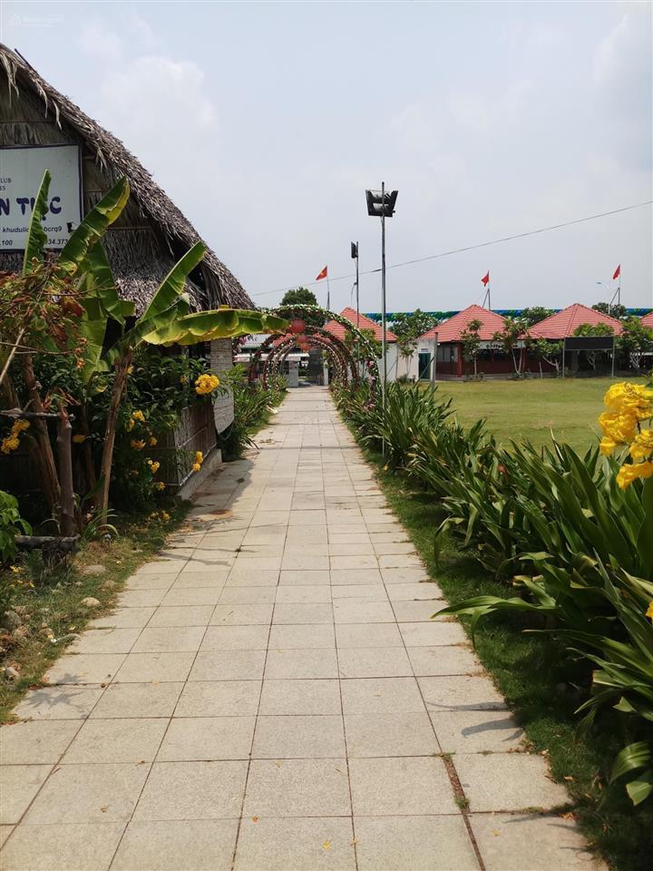 Bán lô đất 5mx17,4m = 87m2 tại khu du lịch bcr ( quận 9 cũ), đất đã có sổ hồng, giá đầu từ 55tr/m2