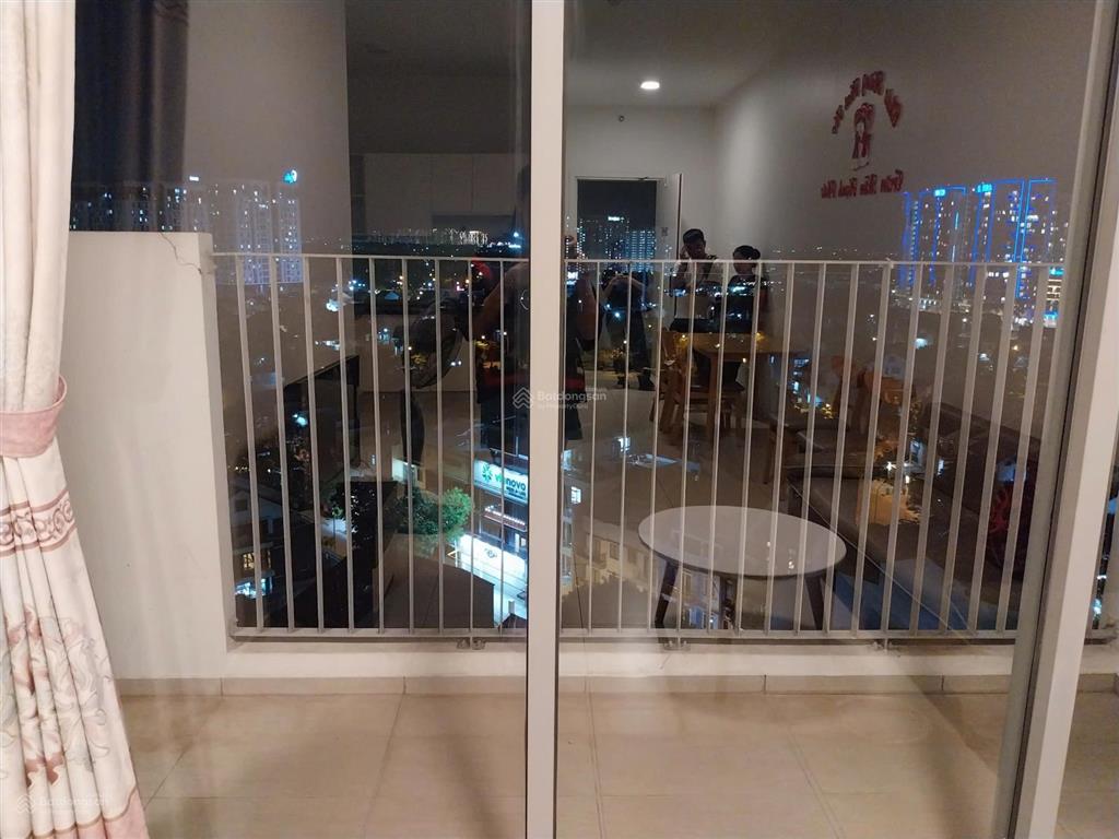 Cho thuê căn 2pn2wc69m² full nội thất cc hausneo,sát khu đô thị mới global city, giá 9tr,0978 188 ***
