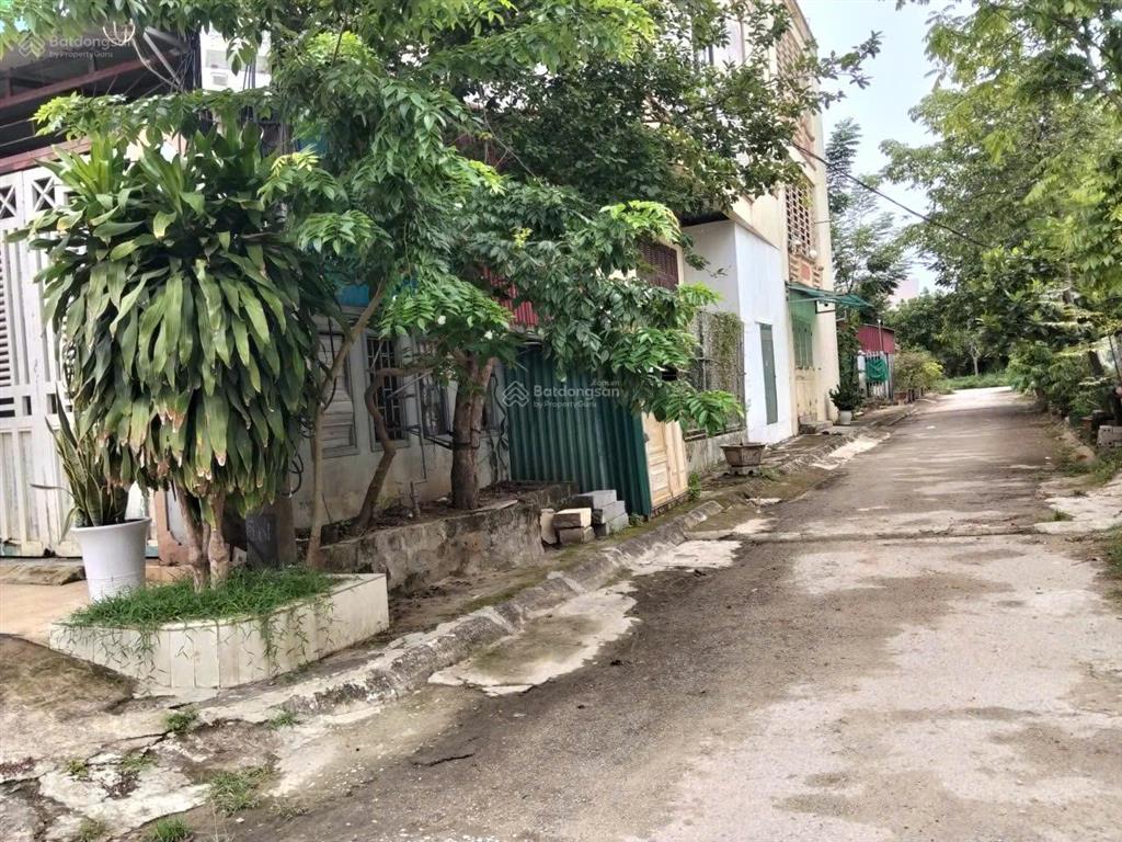 Duy nhất lô 5mx20m cần bán ở tiểukhu6, thịtrấn còng,sát siêu thị a&s mart,giá rẻ 1,59tỷ, 0978 188 ***