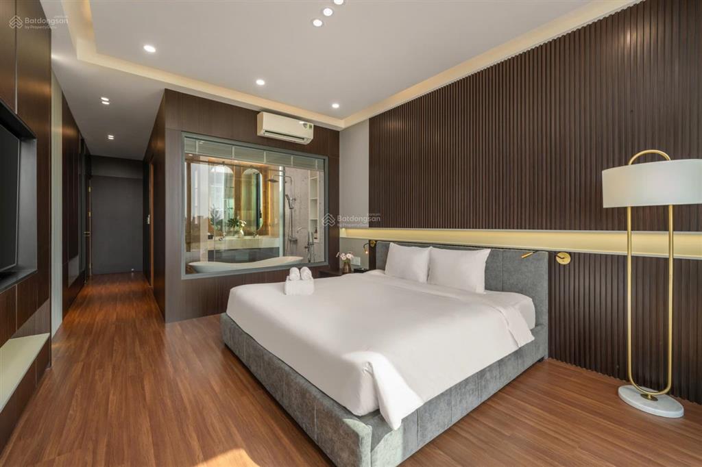Cho thuê biệt thự 3 tầng regal victoria biển nam đà nẵng đối diện sân golf brg có hồ bơi giá tốt