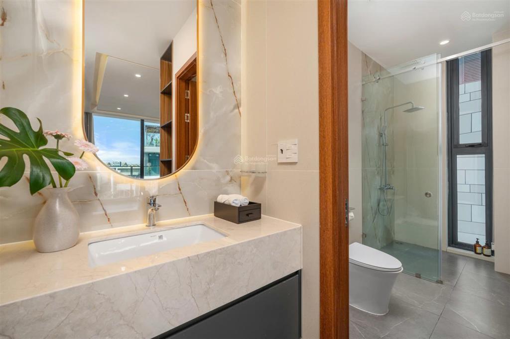 Cho thuê biệt thự 3 tầng regal victoria biển nam đà nẵng đối diện sân golf brg có hồ bơi giá tốt