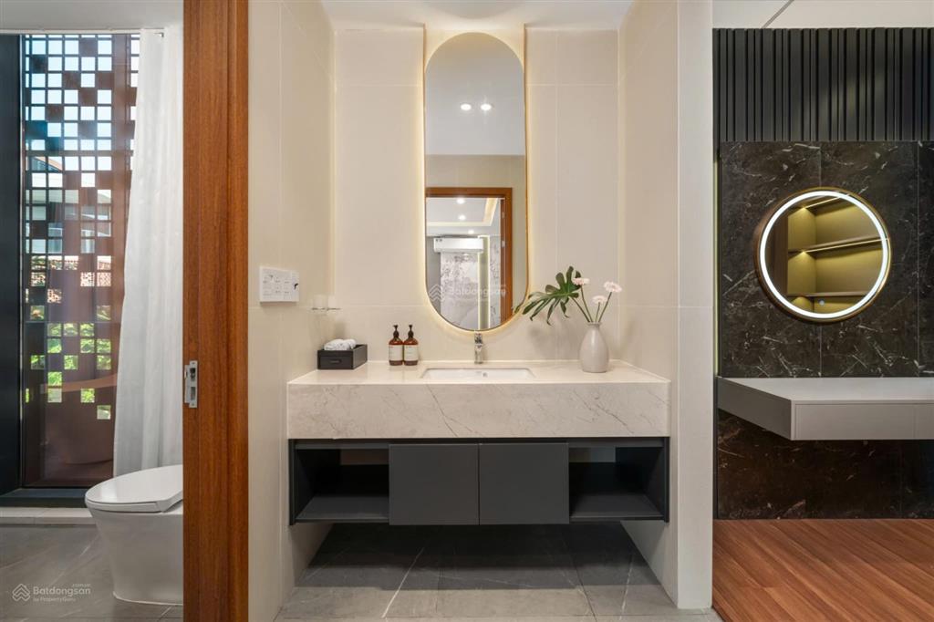 Cho thuê biệt thự 3 tầng regal victoria biển nam đà nẵng đối diện sân golf brg có hồ bơi giá tốt