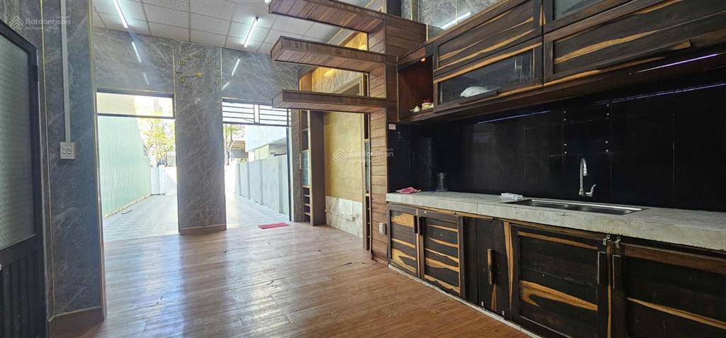 Bán đất tặng nhà đường thế lữ, trung tâm sơn trà, đà nẵng giá tốt thị trường phù hợp làm căn hộ