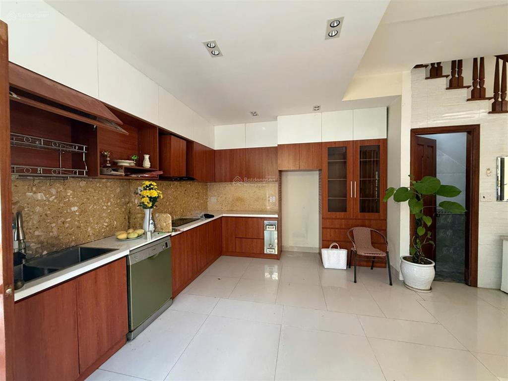 Bán nhà 3 tầng 5pn góc 2 mặt tiền sương nguyệt ánh  an cư 2 gần biển mỹ khê sầm uất