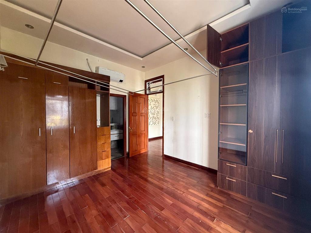 Bán nhà 3 tầng 5pn góc 2 mặt tiền sương nguyệt ánh  an cư 2 gần biển mỹ khê sầm uất