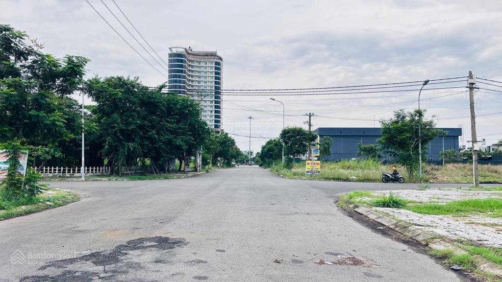 Bán lô đất 180m2 đường nguyễn hữu an view sông vịnh núi sơn trà phù hợp làm villa xinh nghỉ dưỡng