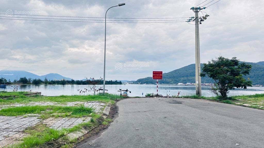 Bán lô đất 180m2 đường nguyễn hữu an view sông vịnh núi sơn trà phù hợp làm villa xinh nghỉ dưỡng