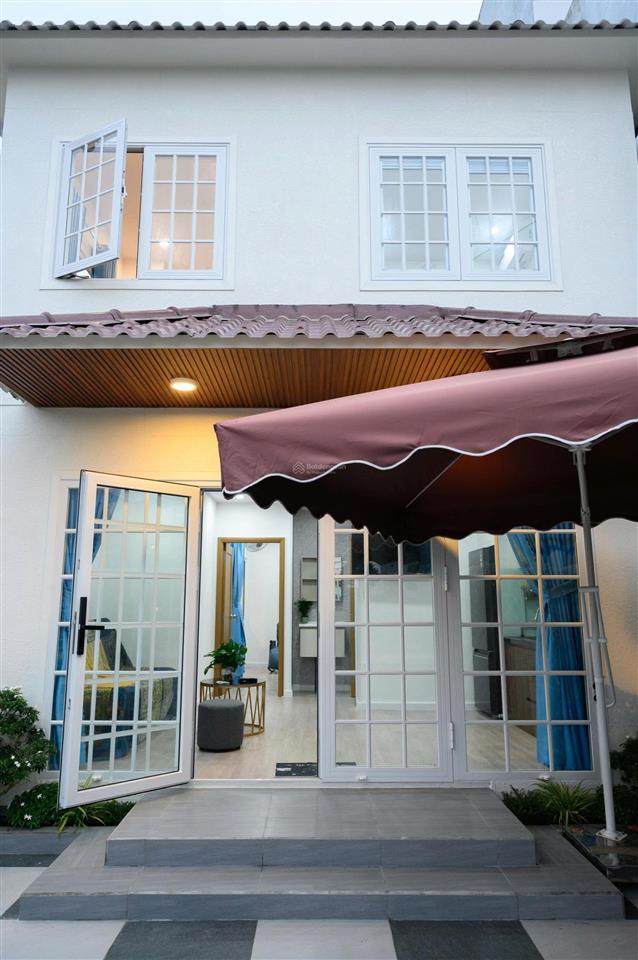 Cho thuê villa 4pn + 2 sofa bed đường anh đức kđt đầm sen hòa xuân