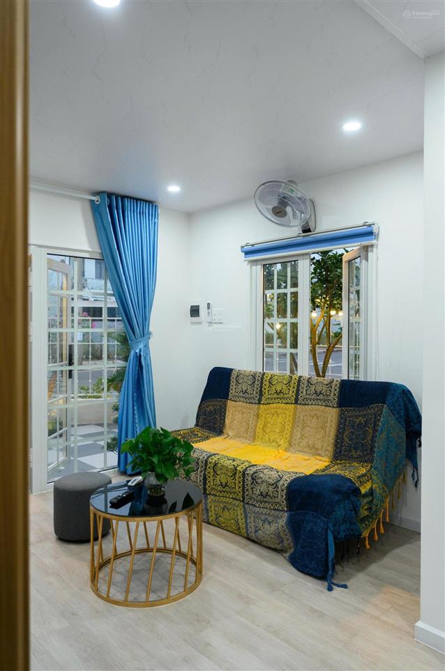 Cho thuê villa 4pn + 2 sofa bed đường anh đức kđt đầm sen hòa xuân