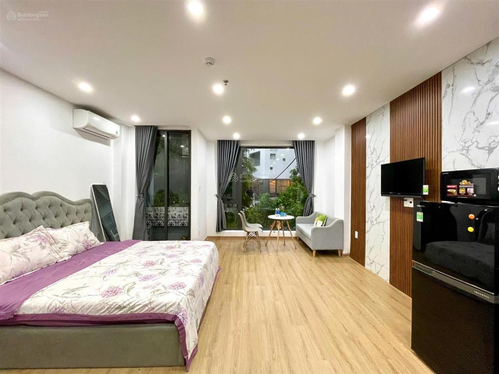Bán toà căn hộ 6 tầng đường hoàng bích sơn trung tâm biển mỹ khê có 11 phòng doanh thu tốt