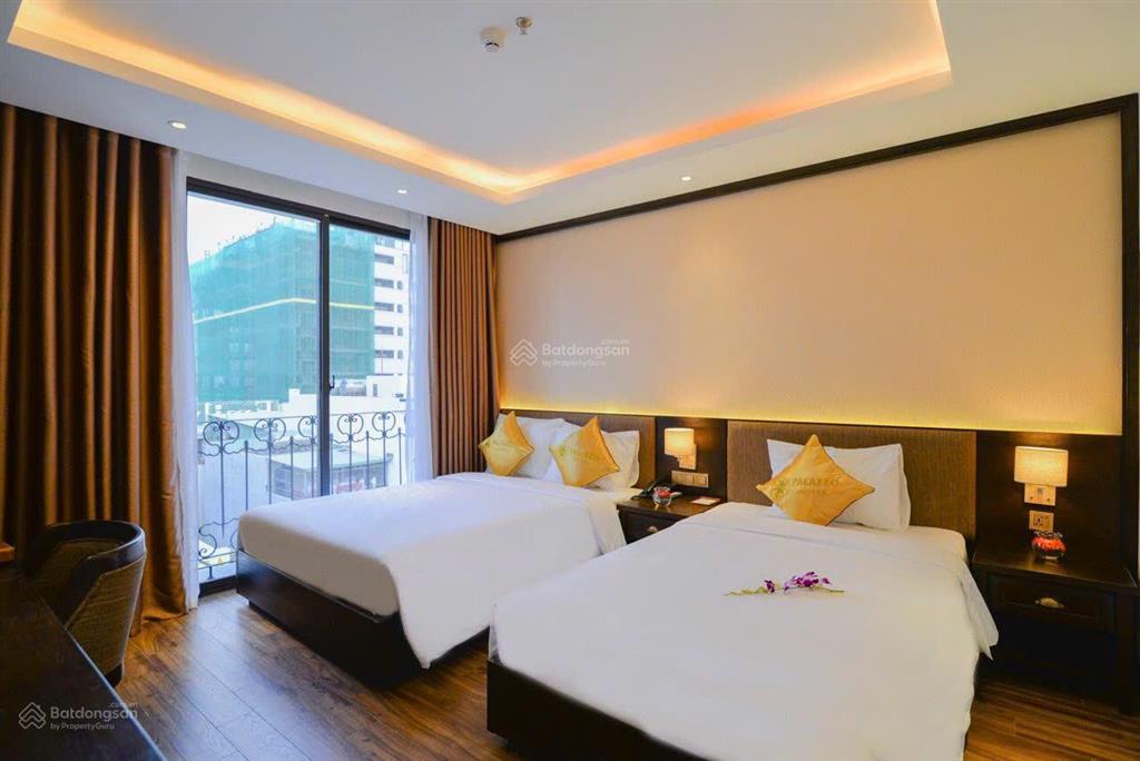 Bán khách sạn 4 sao đường trần bạch đằng lõi phố tây an thượng 13 tầng 54 phòng doanh thu 1,2 tỷ/th
