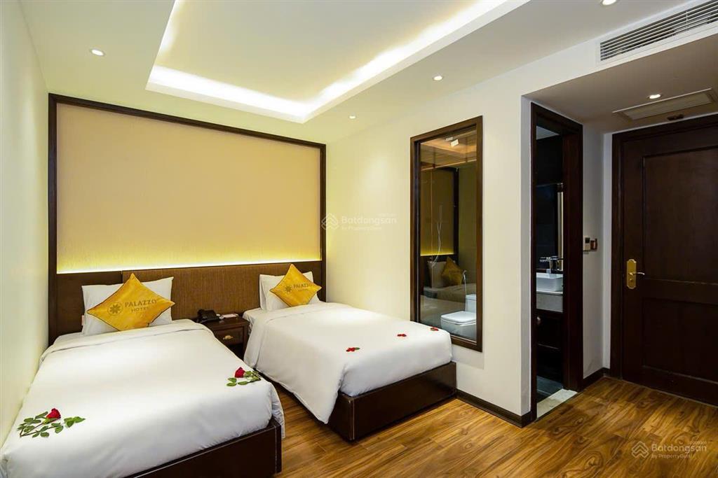 Bán khách sạn 4 sao đường trần bạch đằng lõi phố tây an thượng 13 tầng 54 phòng doanh thu 1,2 tỷ/th