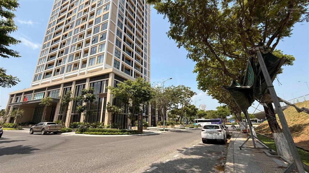 Bán shophouse 5 tầng căn góc 2 mặt tiền đường phạm hữu kính  trần thị lý đối diện tòa sun panoma2