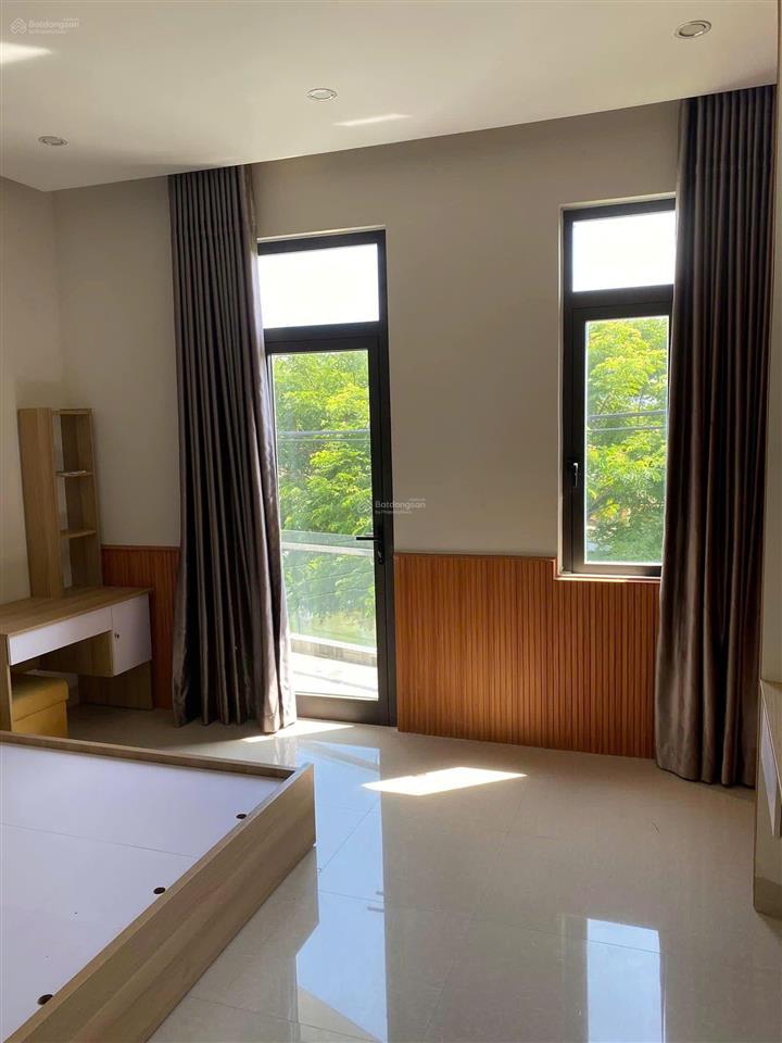 Bán nhà 3 tầng đường yên khê 2 trung tâm thanh khê view kênh sinh thái mát mẻ ra biển 500m