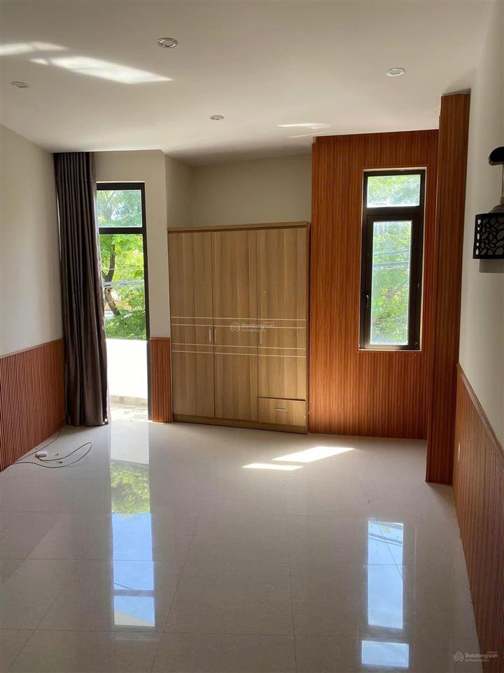 Bán nhà 3 tầng đường yên khê 2 trung tâm thanh khê view kênh sinh thái mát mẻ ra biển 500m