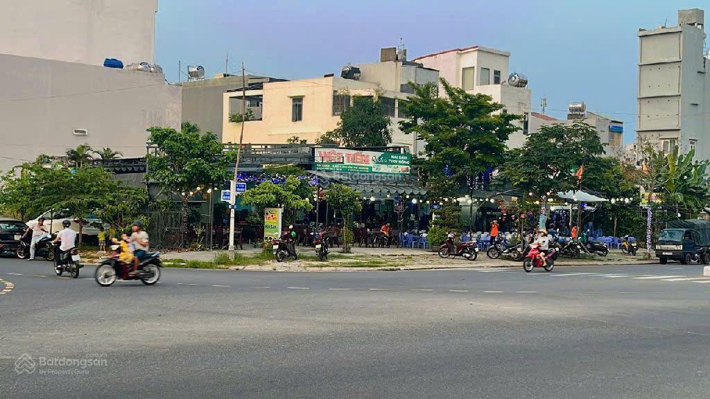 Bán lô góc 2 mặt tiền vương thừa vũ  trần duy chiến 222m2 được xây cao tầng siêu vip gần biển