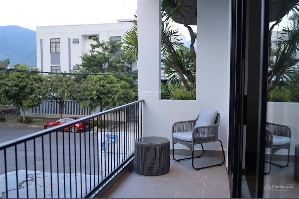 Bán villa 2 mặt tiền nguyễn đình hoàn full nội thất cao cấp sơn trà bên sông hàn cho thuê tốt