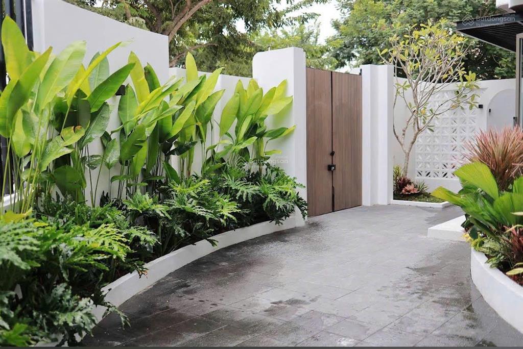Bán villa 2 mặt tiền nguyễn đình hoàn full nội thất cao cấp sơn trà bên sông hàn cho thuê tốt