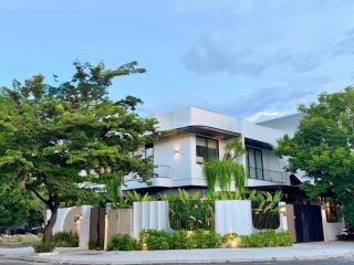 Bán villa 2 mặt tiền nguyễn đình hoàn full nội thất cao cấp sơn trà bên sông hàn cho thuê tốt