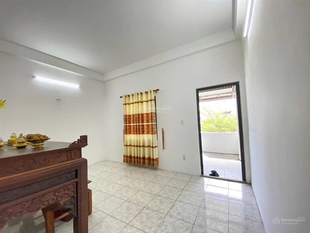 Bán nhà 3 tầng đường thế lữ sát vương thừa vũ, vị trí trung tâm sơn trà, ra biển 900m