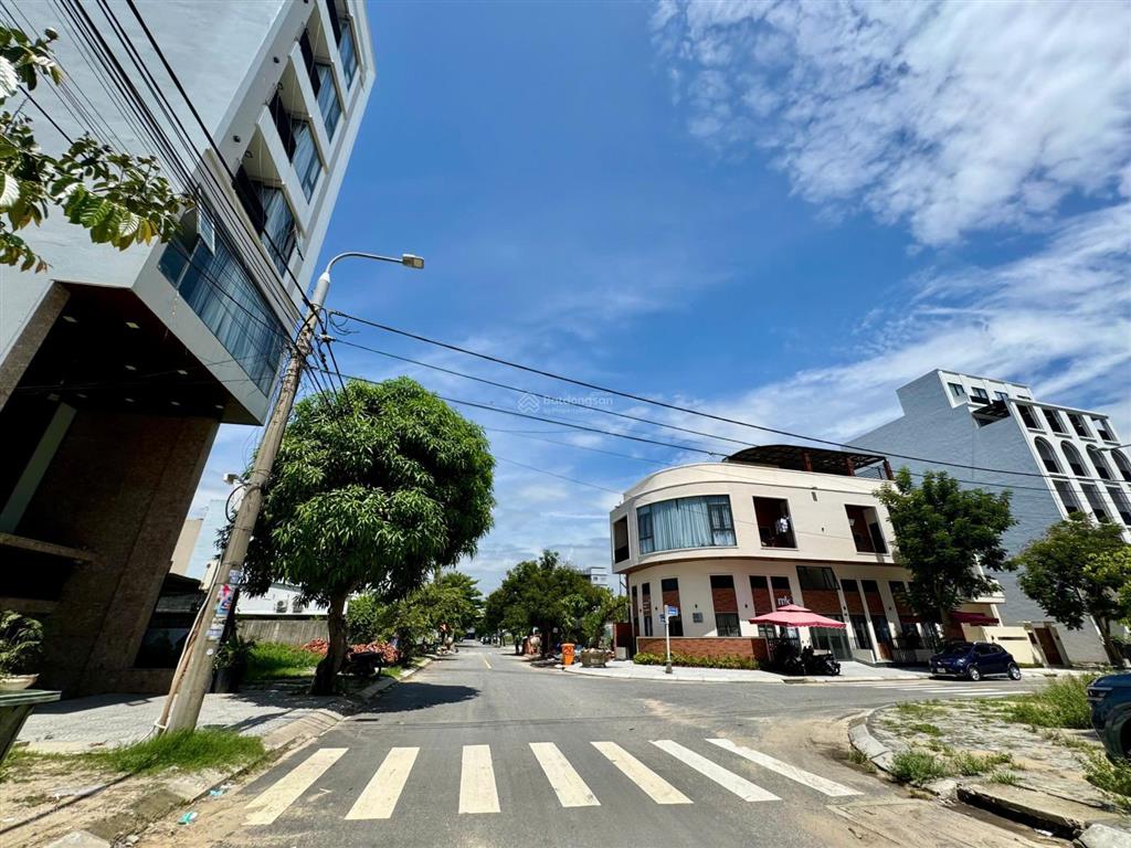 Bán lô đất 110m2 ngang 6m đường khuê mỹ đông 14 sát biển mỹ khê thoáng siêu đẹp cách biển 300m