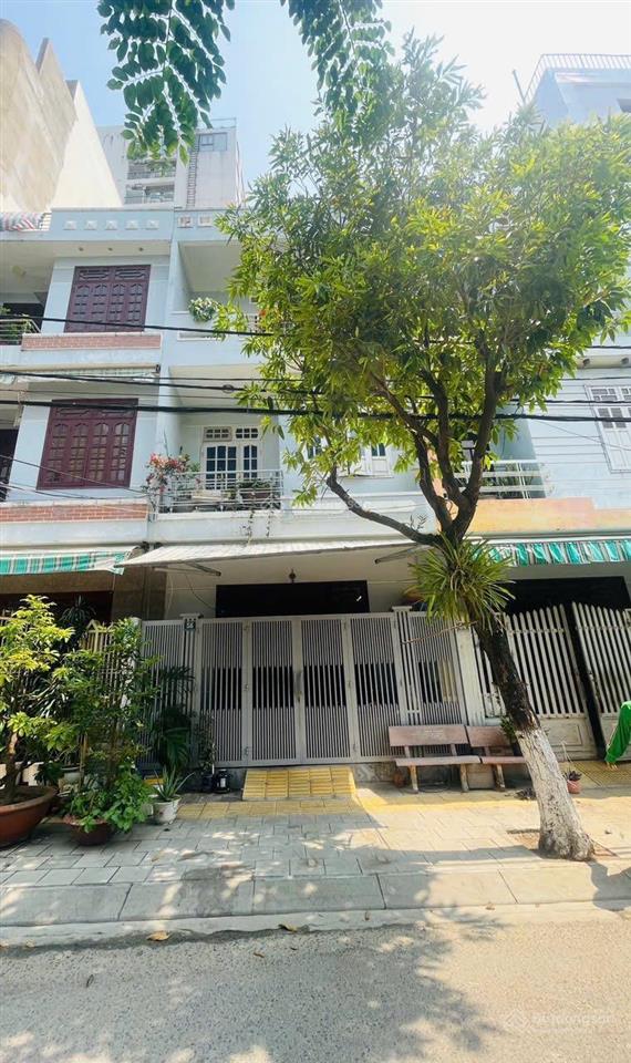 Bán nhà 3 tầng đường nguyễn xuân khoát trung tâm phố hàn sầm uất gần biển giá đầu tư
