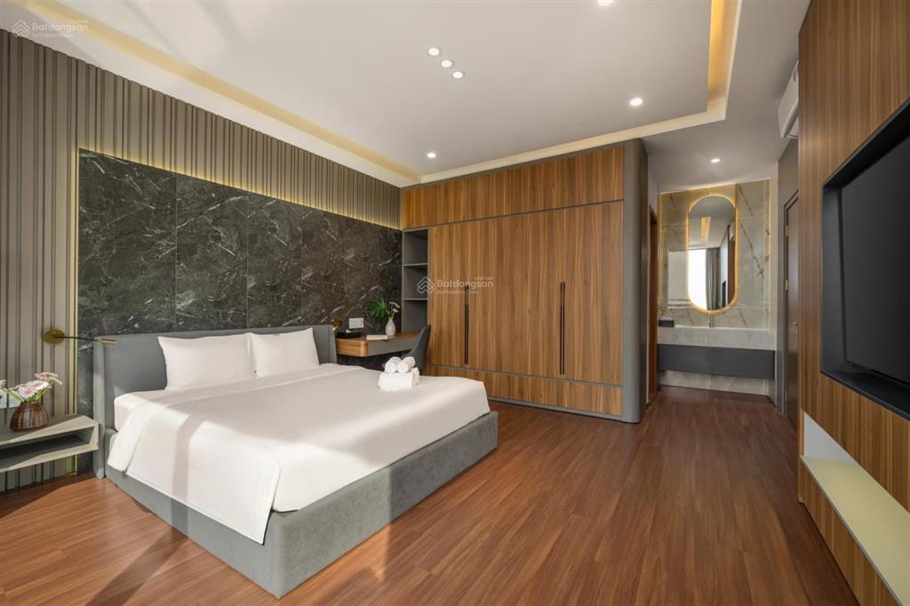 Cho thuê villa regal victoria 5pn 600m2  view sông gần biển đối diện cocobay đà nẵng