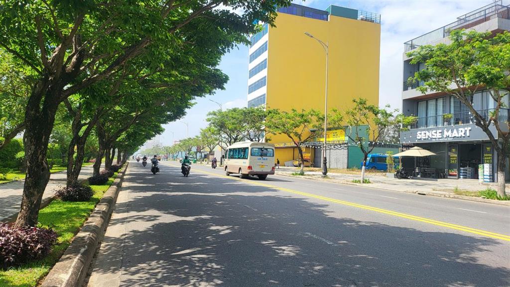 Bán cặp đất 153m2 đường võ nguyên giáp đối diện sòng bài grown đà nẵng view biển mỹ khê lâu dài