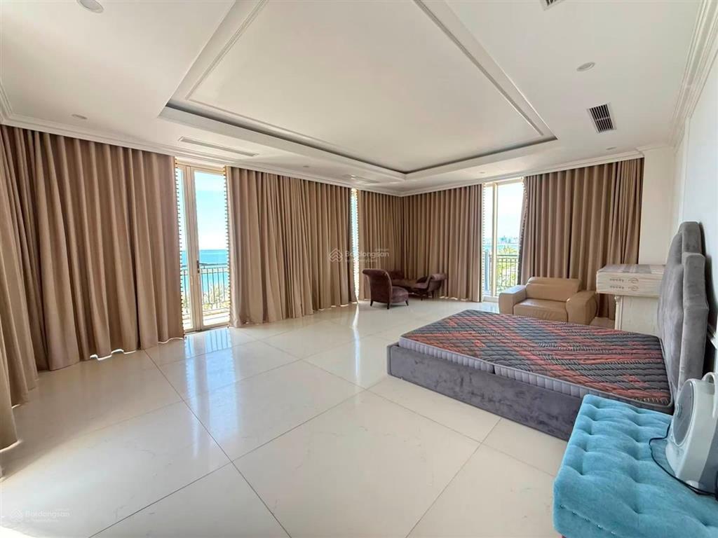 Cho thuê biệt thự biển 5 tầng view trực diện biển mỹ khê đà nẵng 8 phòng ngủ full nội thất cao cấp