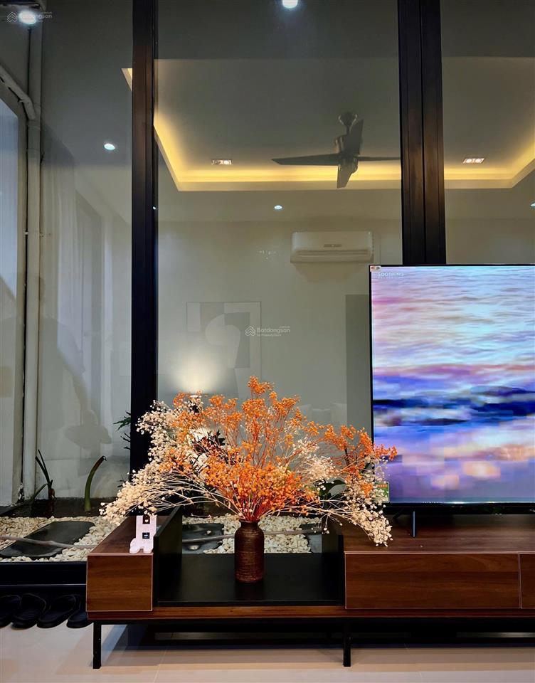 Cho thuê villa 200m2 6 phòng ngủ đường đỗ huy uyển gần vincom trung tâm sơn trà full nội thất xịn
