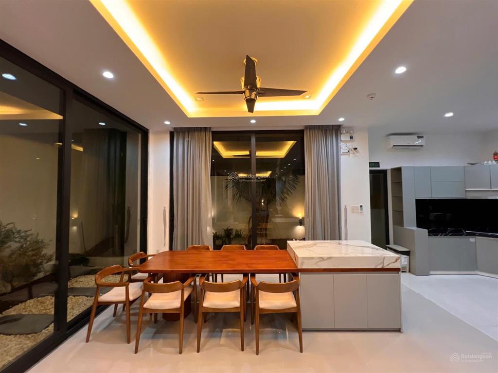 Cho thuê villa 200m2 6 phòng ngủ đường đỗ huy uyển gần vincom trung tâm sơn trà full nội thất xịn
