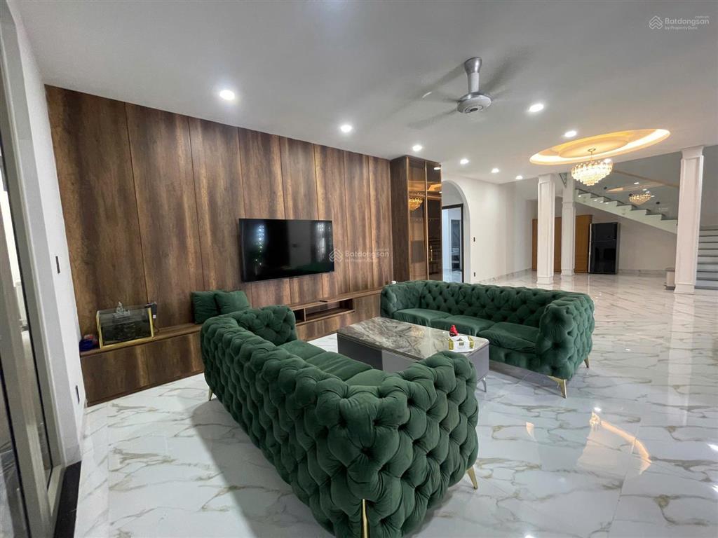 Bán villa 3 tầng mặt tiền đường anh thơ kđt nam việt á đà nẵng giá rẻ hơn thị trường vài tỷ