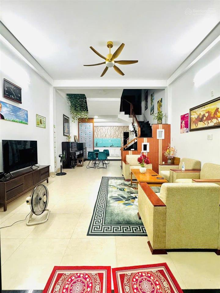 Bán nhà 2 tầng full nội thất đường hoàng bích sơn gần phạm văn đồng ra biển mỹ khê 400m giá tốt