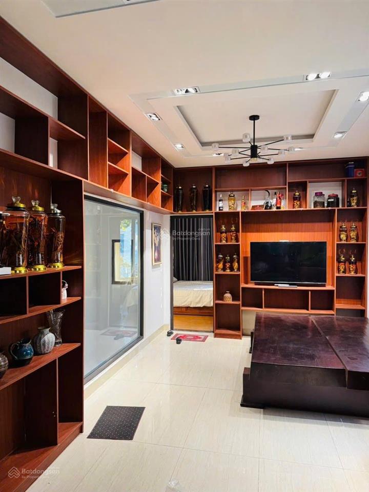 Cho thuê nhà 3 tầng 4pn mặt tiền đường phạm quang ảnh trung tâm gần cầu rồng full nội thất đẹp xịn