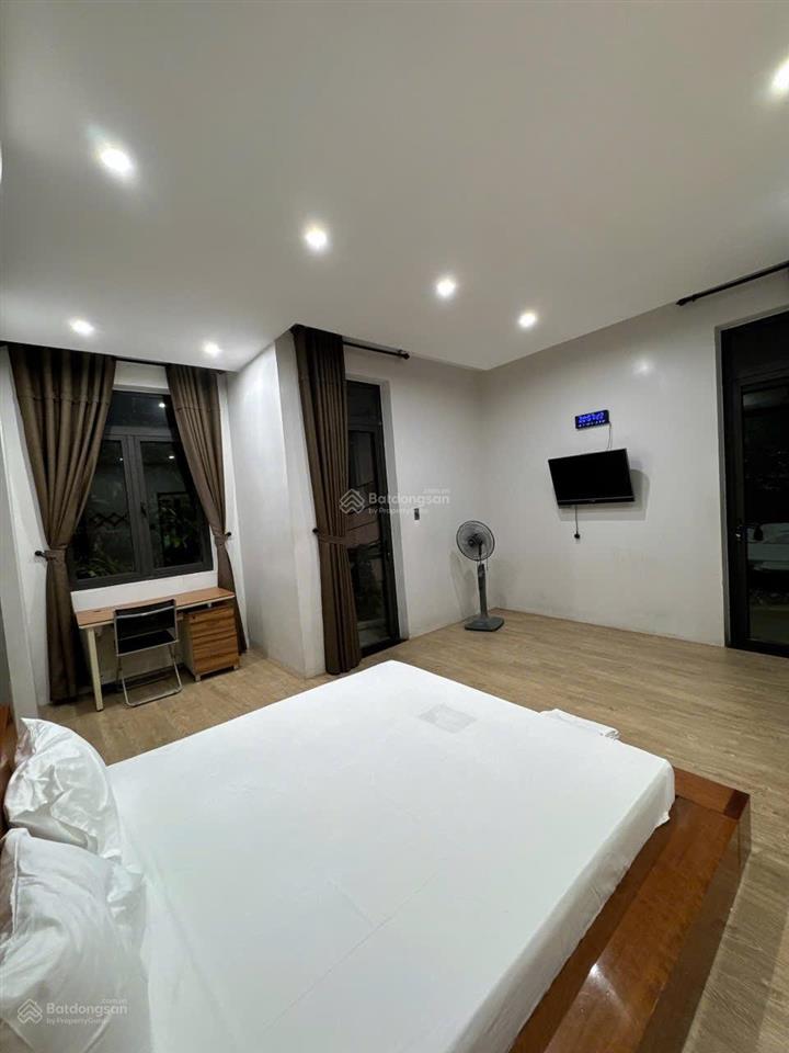 Cho thuê nhà 4 tầng 7pn góc 2 mặt tiền cao bá quát trung tâm gần chợ đêm sơn trà ra sông hàn 100m
