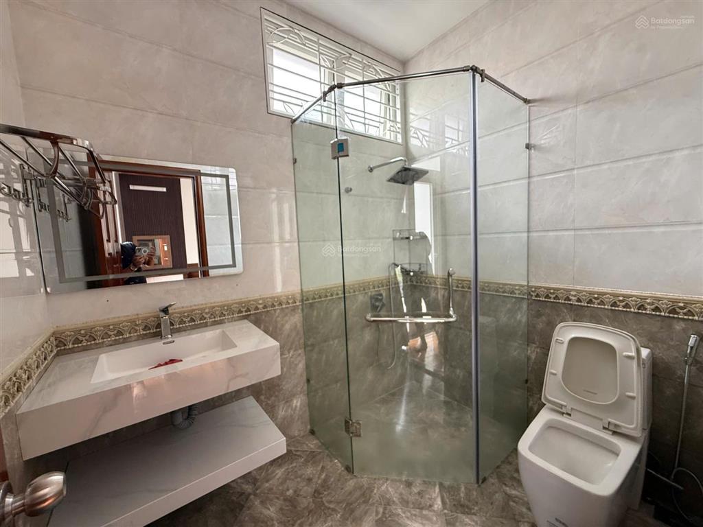 Cho thuê nhà 3 tầng 4 phòng ngủ full nội thất đường sương nguyệt ánh gần biển mỹ khê phố hàn quốc