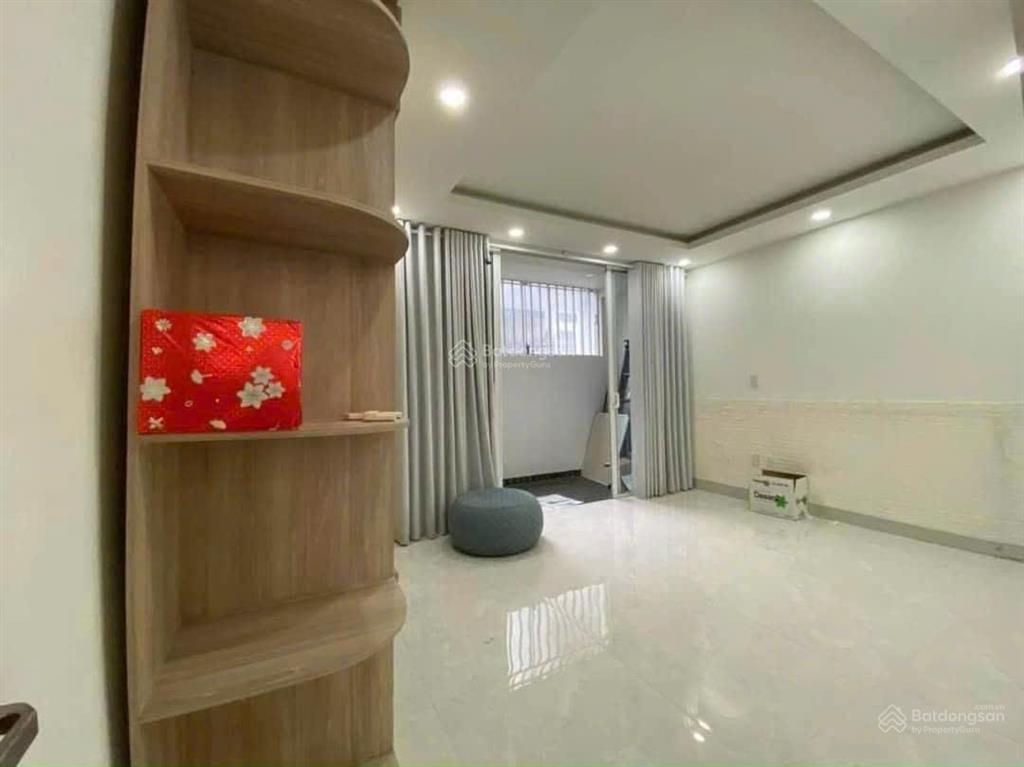 Cho thuê nhà 3 tầng 4pn mặt tiền dương đình nghệ đà nẵng vị trí gần biển sầm uất phố hàn quốc